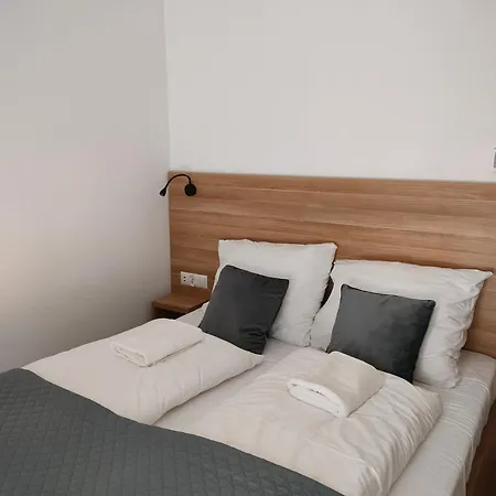 Nourt Ii Apartmán *